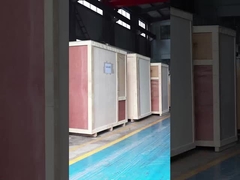 Beberapa mesin telah diproduksi dan menunggu untuk diambil oleh pelanggan