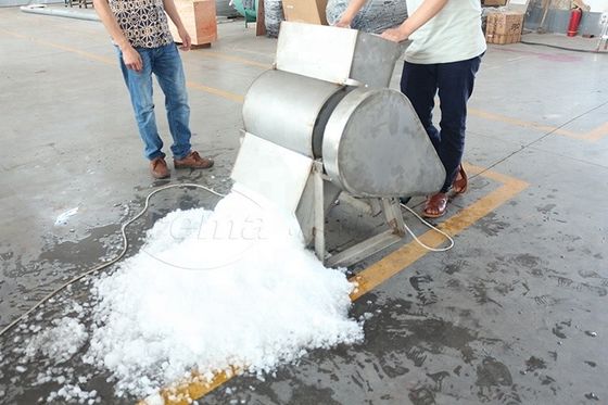 230W 100kg/Min Mesin Penghancur Es Komersial Luar Ruangan