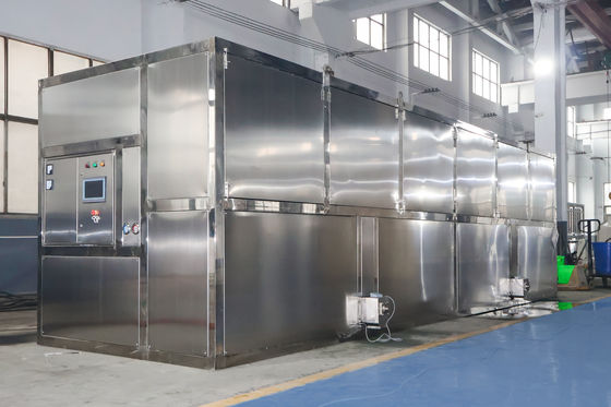Harga yang pantas Mesin es 10 ton dengan kemasan otomatis yang dapat disesuaikan dan ukuran es kubus 22x22x22 mm on line